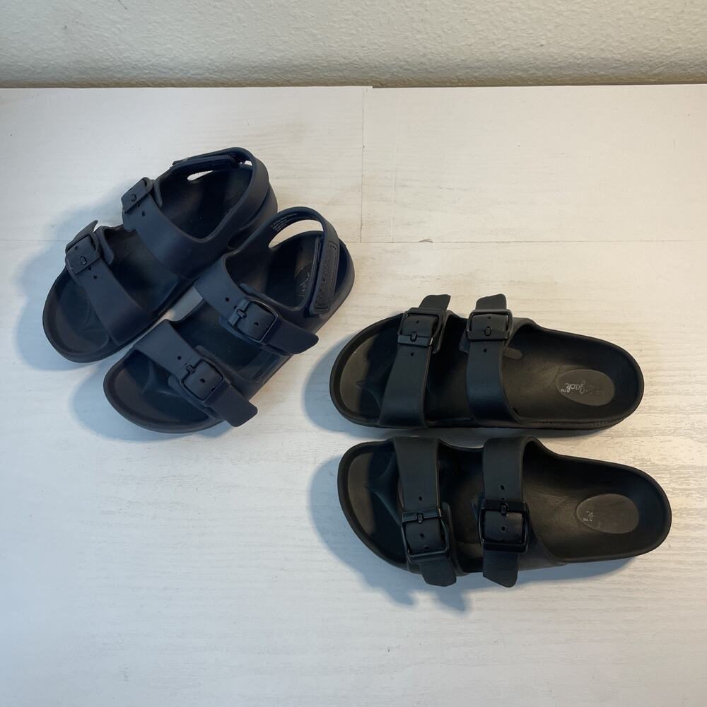 Lot of 2 Kids Cat & Jack EVA Buckle Sandals Slides Black Navy Sizes 11 & 13